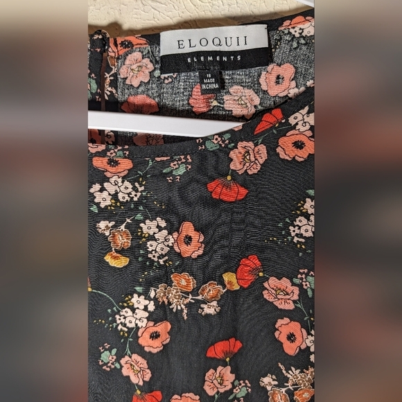 Eloquii black coral floral flutter detail top - Picture 7 of 7